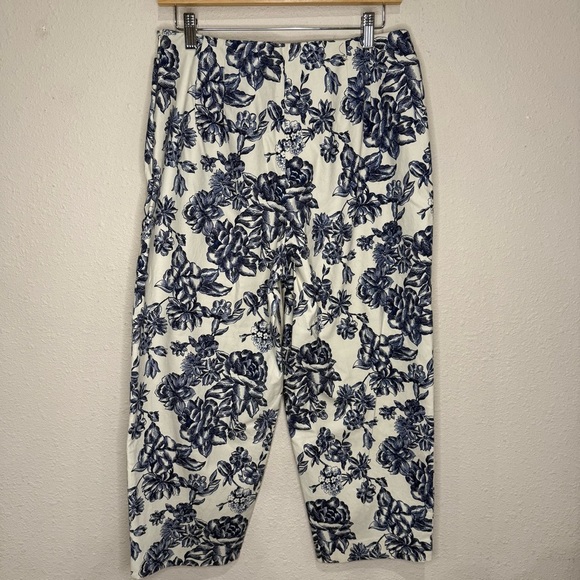 Talbots Stretch Capris Blue and Ivory Floral Ankle Pants Women’s Size 12 Petite - Picture 3 of 11